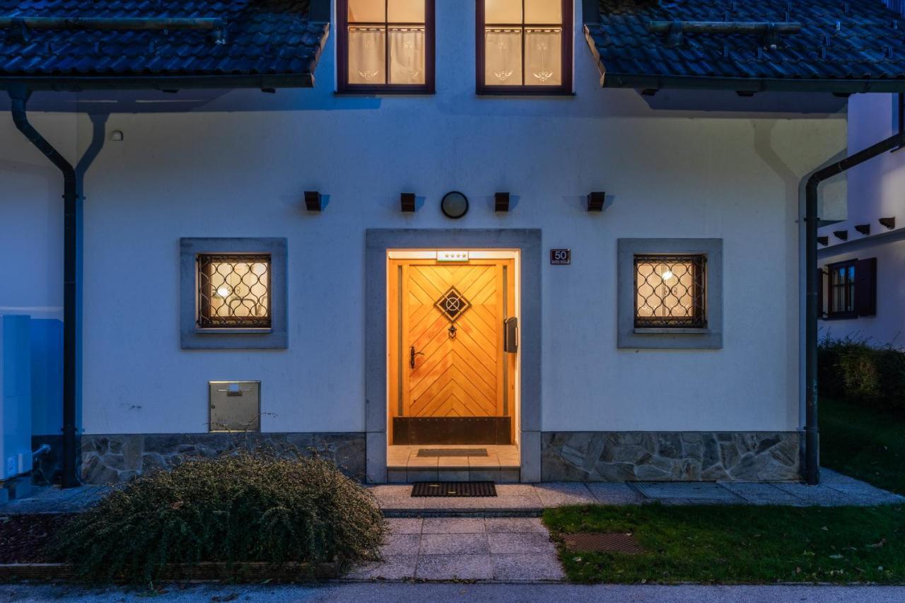 Apartmaji Potepuh Kranjska Gora Exteriör bild